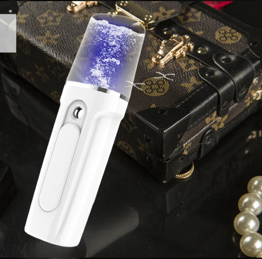 Facial Moisturizing Facial Beauty Apparatus With USB Charging Battery Bank Facial Moisturizing Facial Beauty Apparatus With USB Charging Battery Bank